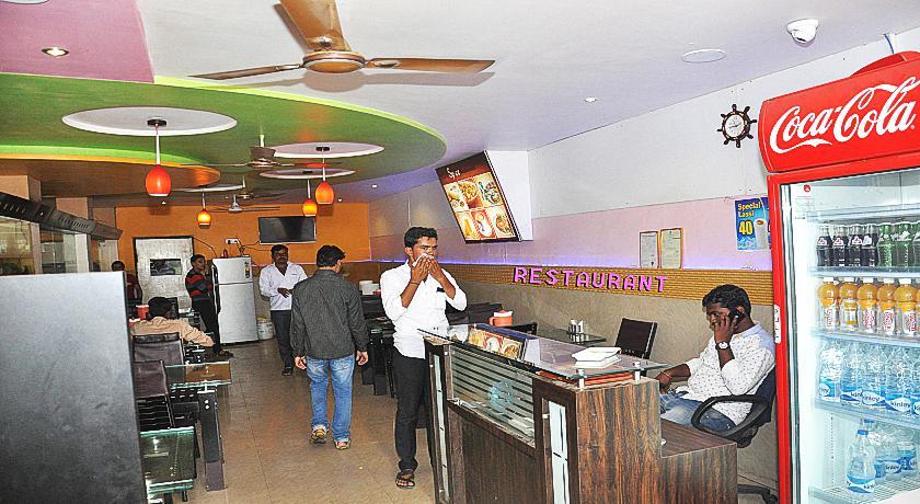 Hotel Talha Residency Nanded Εξωτερικό φωτογραφία